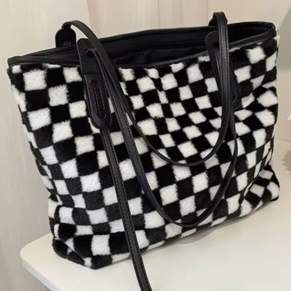 Checkered Furry Fabric Tote Bag - Picture 1 of 6